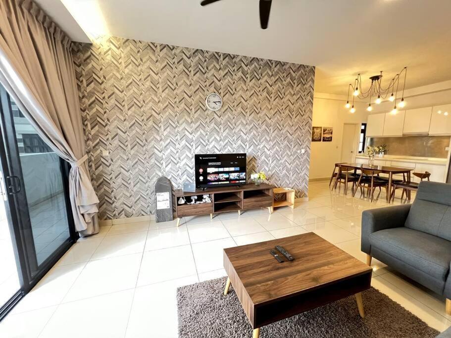 Meridinmedini Familytrip 5Min To Legoland By Vdo Homestay Nusajaya  Exterior photo